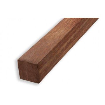 Hardhout paal fijnbezaagd 7x7 cm.