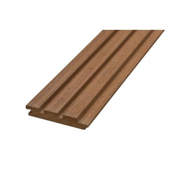 Bangkirai rhombus triple profiel gevelbekleding. 2.1x13.2x365 cm.