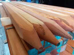 Hardwood post Niove planed 6.8x6.8x275 cm. Smooth / Ribbed