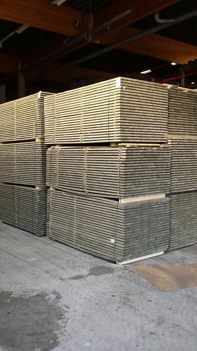 Grayed scaffolding wood. 2x19.5x250 cm. Per 50 pieces. Thin version.