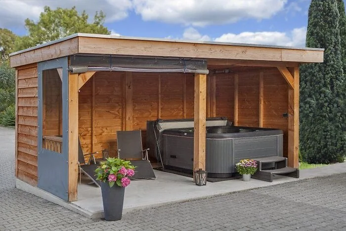 Larch/Douglas DHZ Flat Roof Dalfsen Swedish Battens Untreated